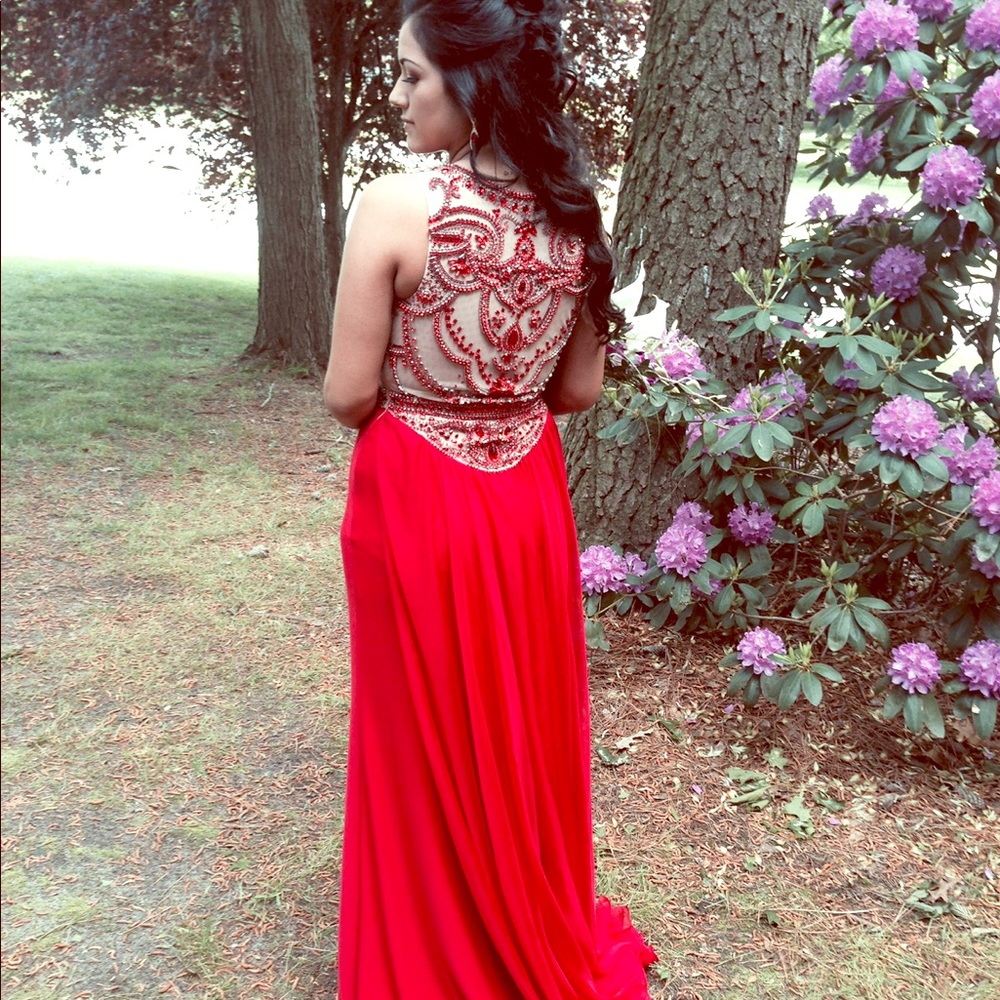 SHERRI HILL PROM DRESS